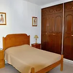 度假居 In With Private Pool 维拉摩拉