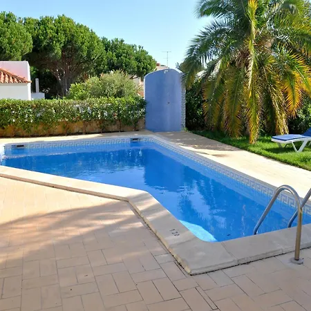 Сasa de vacaciones In With Private Pool